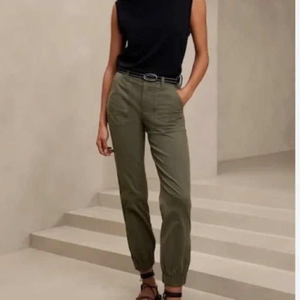 Banana Republic Slim Utility Pant with zip cuff